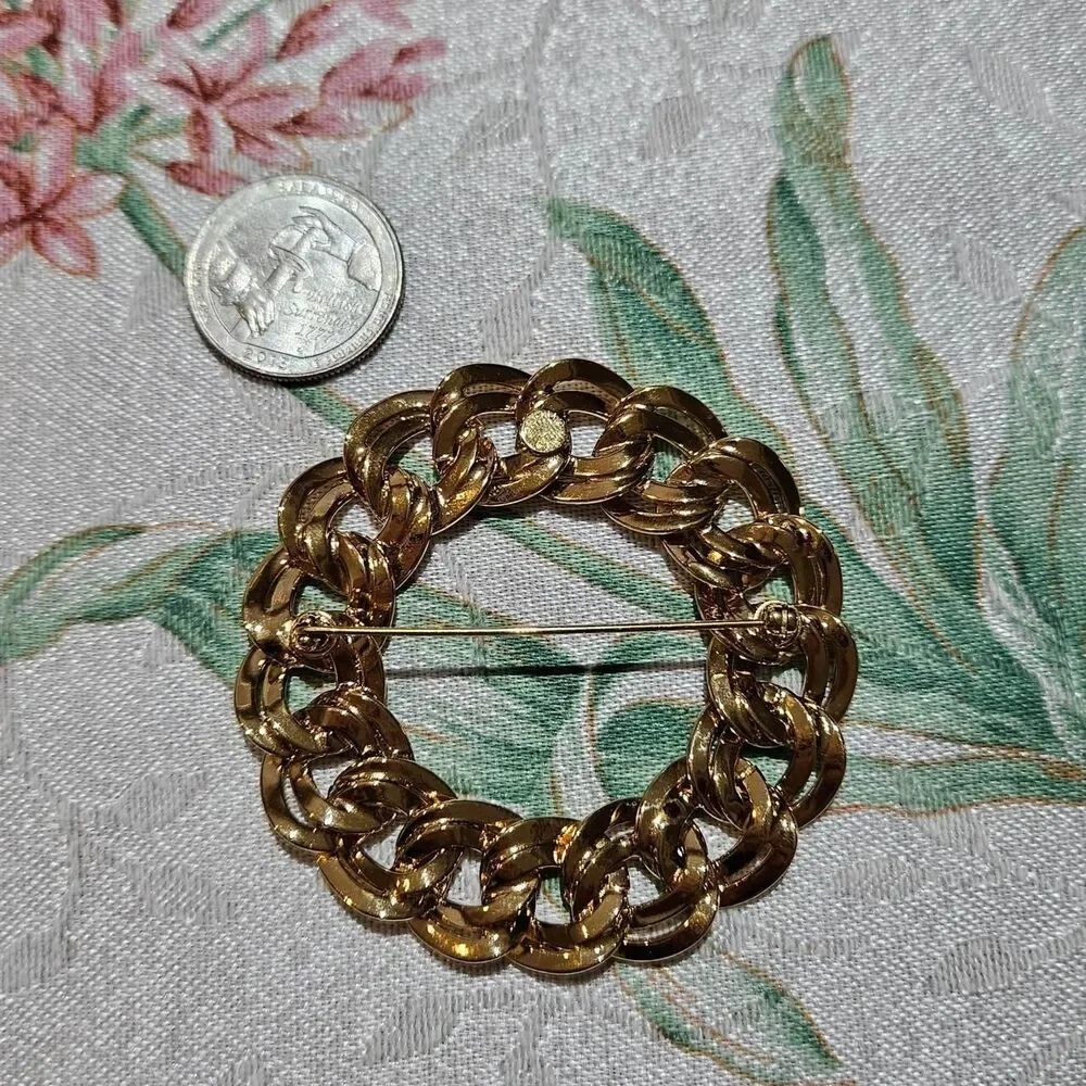 vintage cottagecore boho gold tone large chain link Monet brooch